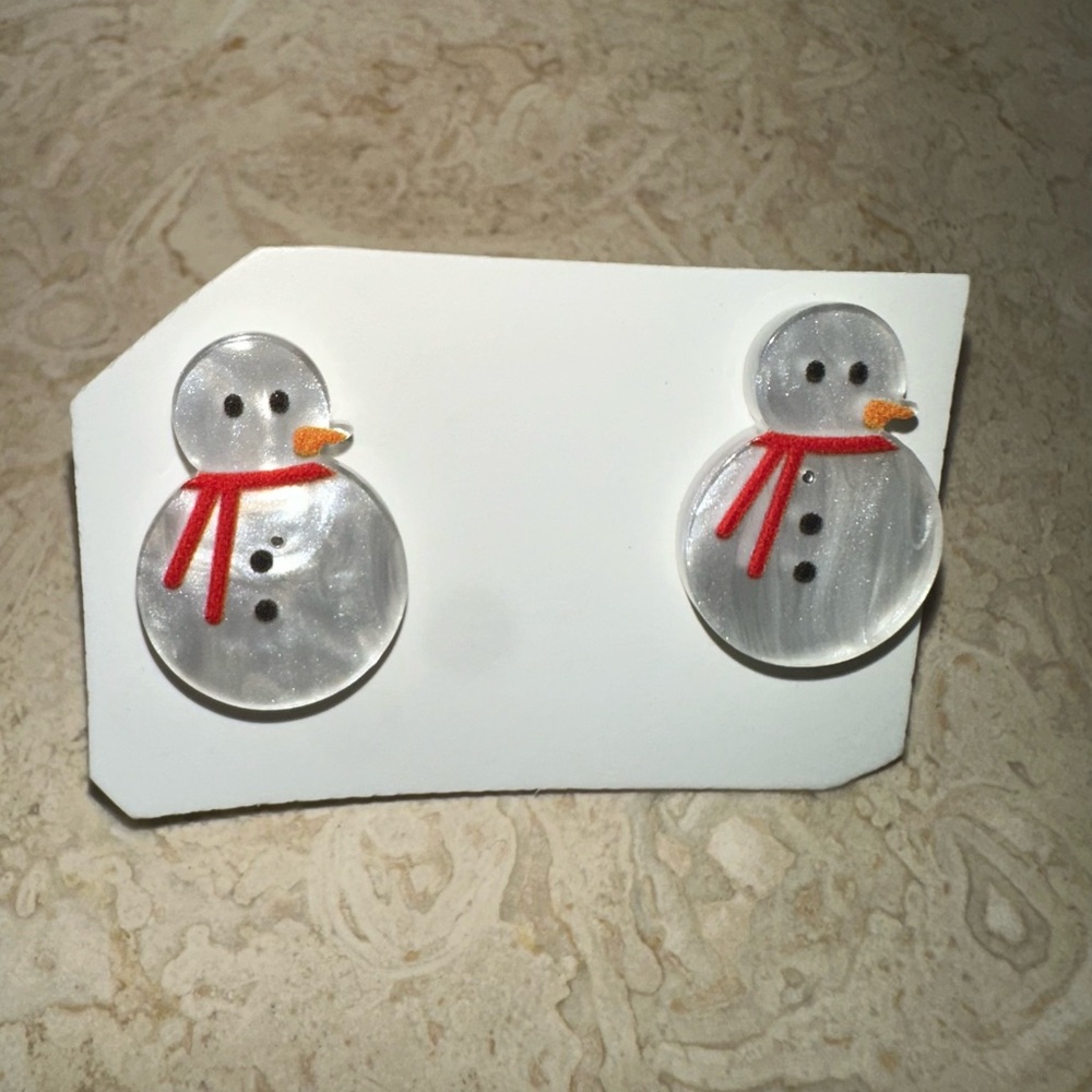 Snowman Earrings with Red Scarf & Carrot Nose – Cute Holiday Jewelry ☃️❤️